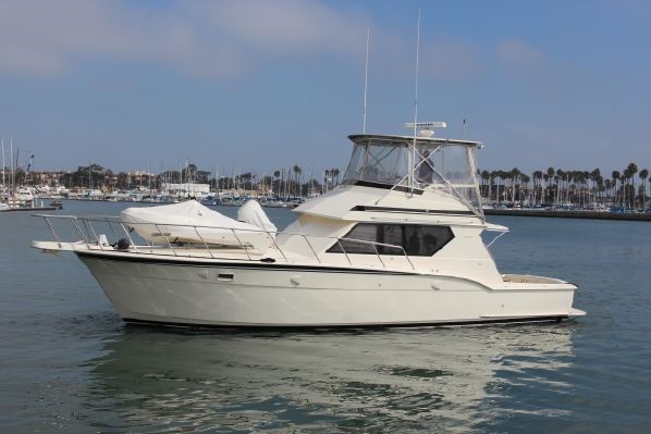 89 Hatteras donated in San Diego to benefit Florida non-profit.